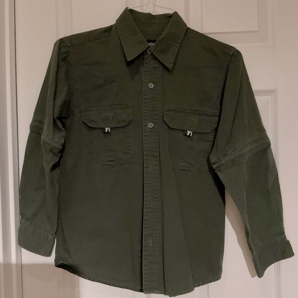 Army green denim jean shirt with velcro pockets & zip off sleeves boy L